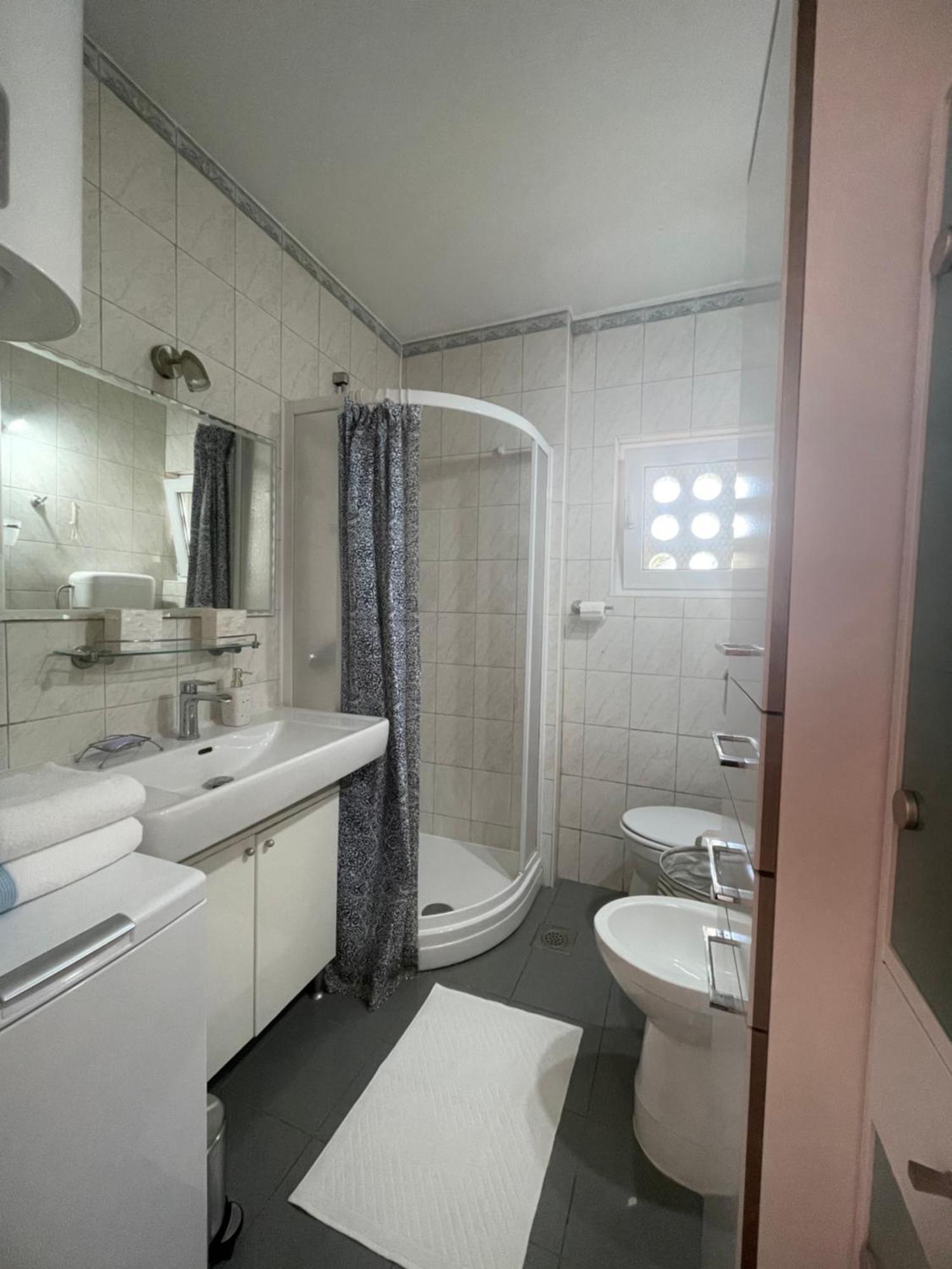 Dinka Old Town Apartment With Sea View Trogir Exteriör bild
